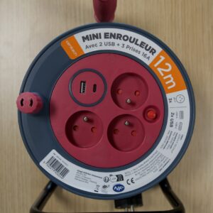 Mini enrouleur 12m 2 USB + 3 prises 16A